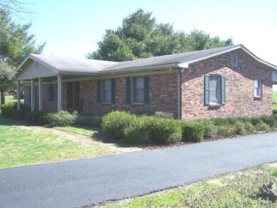 256 Talmage Mayo Rd, Harrodsburg, KY 40330 - photo 4