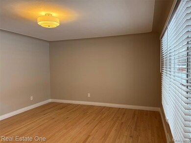 53314 Starlite Dr, Shelby Township, MI 48316 - photo 5