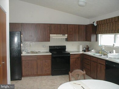 2951 Morning Glory Ln, Dunkirk, MD 20754 - photo 4