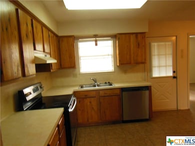 396 Buttercup Ln, New Braunfels, TX 78130 - photo 4