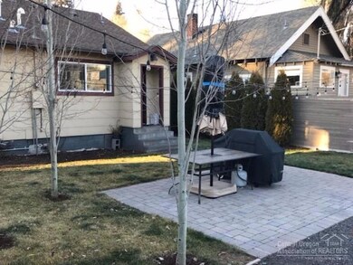 1004 NW Columbia St, Bend, OR 97701 - photo 6