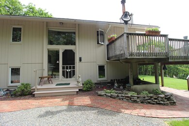 251 Journey Dr, Effort, PA 18330 - photo 4