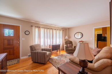 49 E End Ave