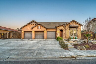 21341 Sole Ln, Friant, CA 93626 - photo 3