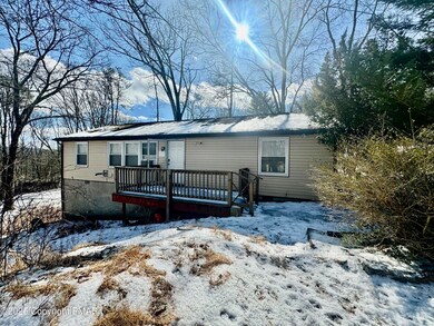 3567 Acorn Cir, East Stroudsburg, PA 18302 - photo 2