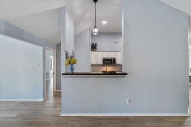 16402 Leamington Ln, Houston, TX 77095 - photo 6