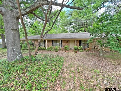 904 Rhodes Dr, Tyler, TX 75701 - photo 2