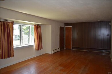 LIVING ROOM & DINING ROOM