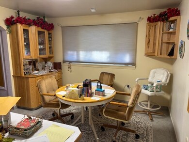 13 S Wisconsin St, Conrad, MT 59425 - photo 5