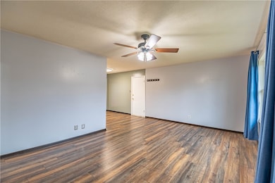 207 Wayside Ave, Decatur, IL 62521 - photo 3