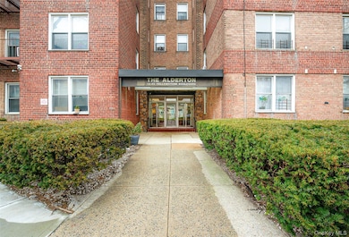 The Alderton unit 2, Rego Park, NY 11374 - photo 2