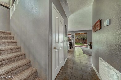 107-LowerLanding_Hall