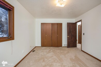 6948 Cape Lisburne Loop-large-003-Bedroo