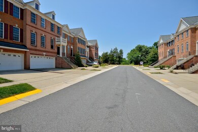 42761 Locklear Terrace, Chantilly, VA 20152 - photo 3