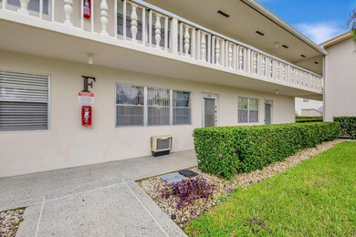 130 Cambridge F, West Palm Beach, FL 33417 - photo 3