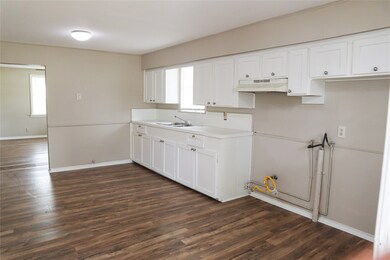 805 Ringold St, Houston, TX 77088 - photo 4