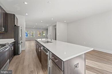 107 Sage Creek Ct, Manassas Park, VA 20111 - photo 4