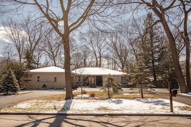 259 E Tall Trees Ln, Palatine, IL 60067 - photo 2