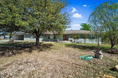 845 Young Bend Rd, Brock, TX 76087 - photo 6