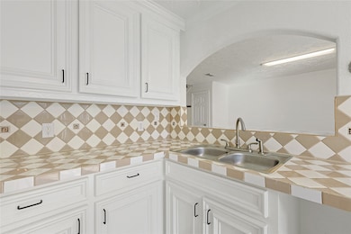 8502 Detroit St unit C, Houston, TX 77017 - photo 7