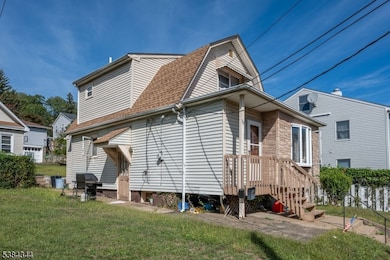 88 Avenue B, Haledon, NJ 07508 - photo 3