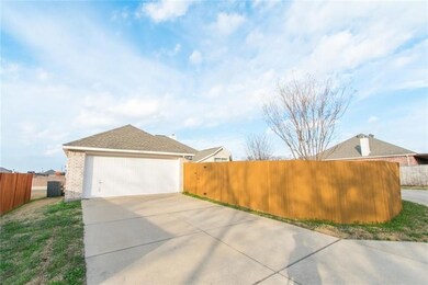 234 Silvercreek Dr, Wylie, TX 75098 - photo 2