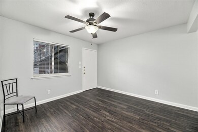 2408 Longview St unit 113, Austin, TX 78705 - photo 3