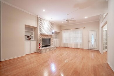 5001 Alamo Ct, Granbury, TX 76049 - photo 5