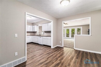 4303 N Terrace View St, Toledo, OH 43607 - photo 6