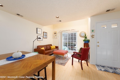 45 Phoenix Ct, Tinton Falls, NJ 07712 - photo 4