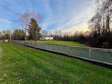 11834 Tellier Rd, Wolcott, NY 14590 - photo 4