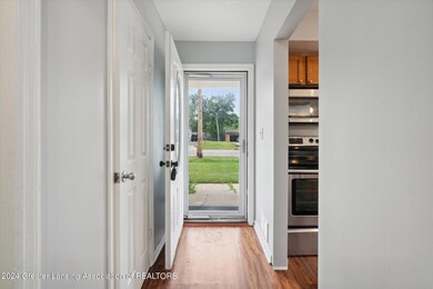 07-1659-Haslett-Rd-East-Lansing-MI-48823