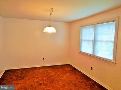 918 Mennonite Rd, Royersford, PA 19468 - photo 5