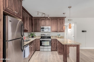 5525 E Thomas Rd unit H1, Phoenix, AZ 85018 - photo 4