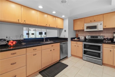 Aberdeen Arms Condominium unit PH2, Highland Beach, FL 33487 - photo 5