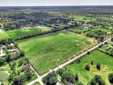 4827 Ike Franks Rd, Arcadia, TX 77517 - photo 2