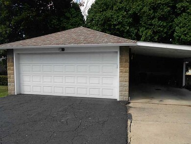 Parking Lot/Garage.