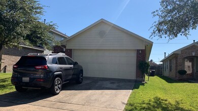 9242 Logans Run Ln, Houston, TX 77075 - photo 4