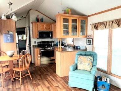 2073 Post Rd unit 5, Wells, ME 04090 - photo 5