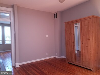 227 S Ellwood Ave, Baltimore, MD 21224 - photo 5