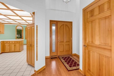 1207 Silverthorn Ct, Saint Paul, MN 55126 - photo 5