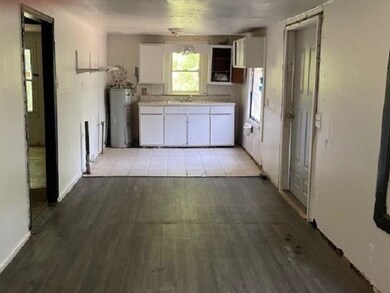 4194 Forest Ave W, Macon, GA 31204 - photo 2