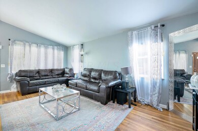 1250 Beechwood Rd, Columbus, OH 43227 - photo 3