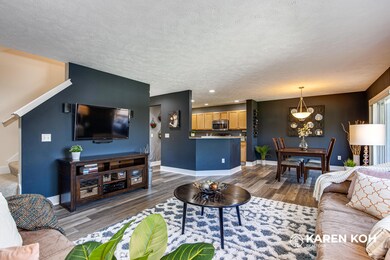 Living/Dining Areas