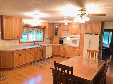 M_Kitchen<|><|>