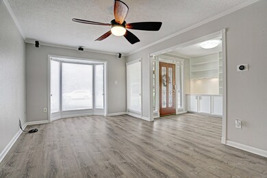 16714 Forest Bend Ave, Friendswood, TX 77546 - photo 6