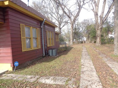 1507 E 7th Ave, Pine Bluff, AR 71601 - photo 5