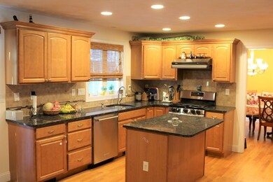 70 Peach Orchard Rd, Burlington, MA 01803 - photo 3
