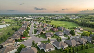 4418 Tee Box Dr, Basehor, KS 66007 - photo 2