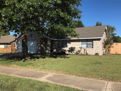 3113 S Poplar Ave, Broken Arrow, OK 74012 - photo 2